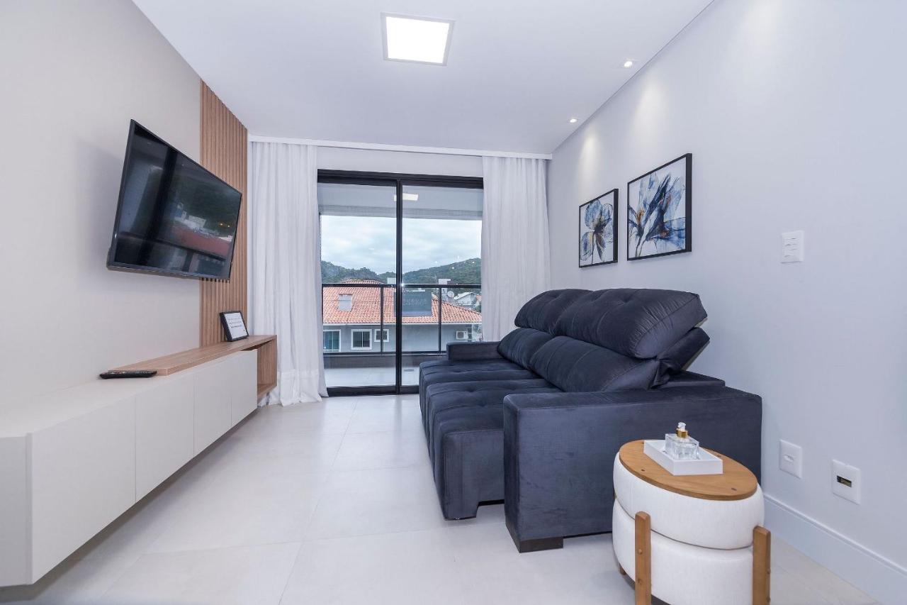 Adra 106 - Apartamento no centro de Bombinhas - Rooftop com piscina e academia - À poucos metros da praia Exterior foto