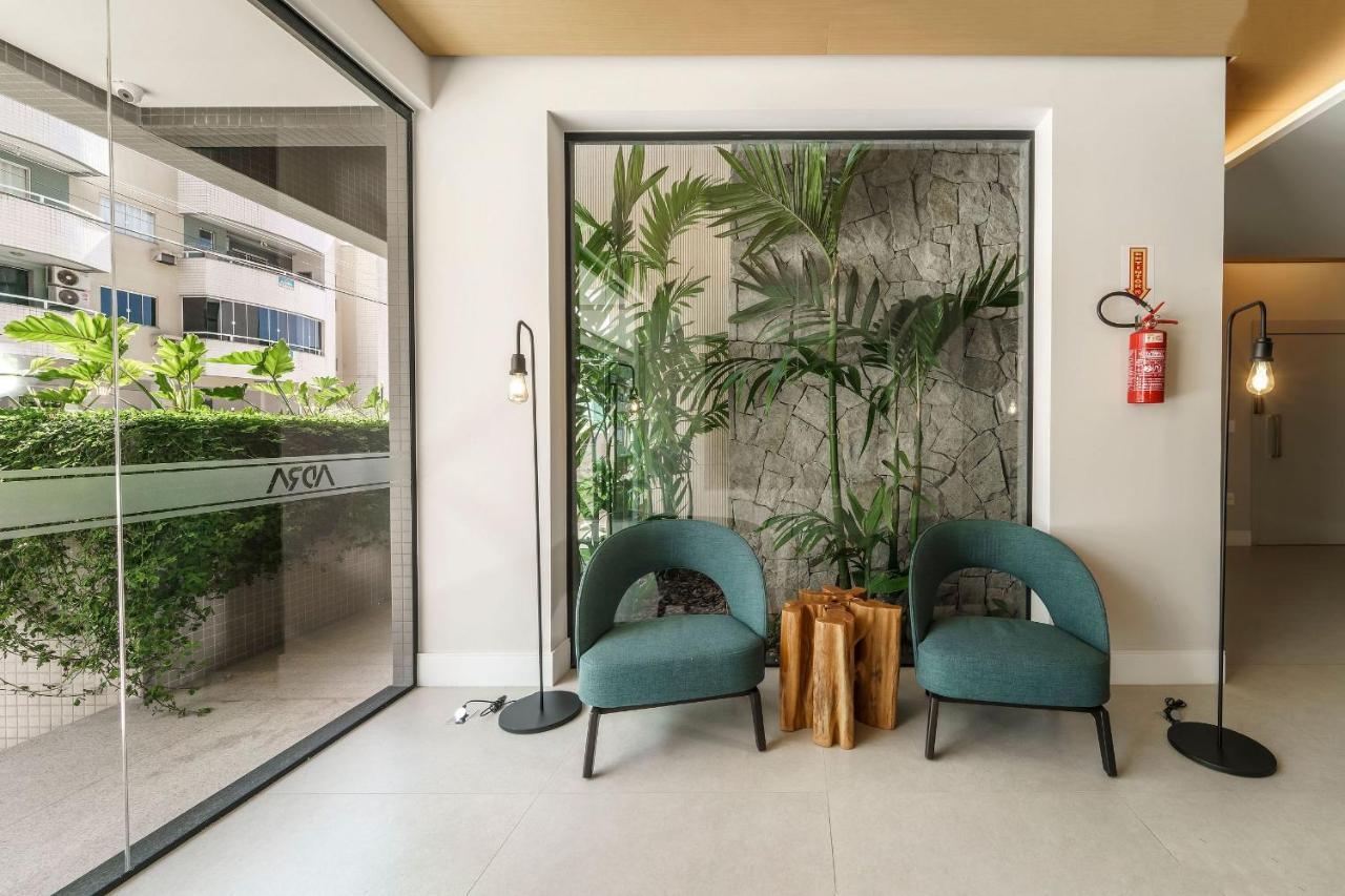Adra 106 - Apartamento no centro de Bombinhas - Rooftop com piscina e academia - À poucos metros da praia Exterior foto